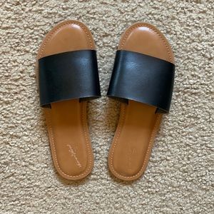Women’s slip on sandals